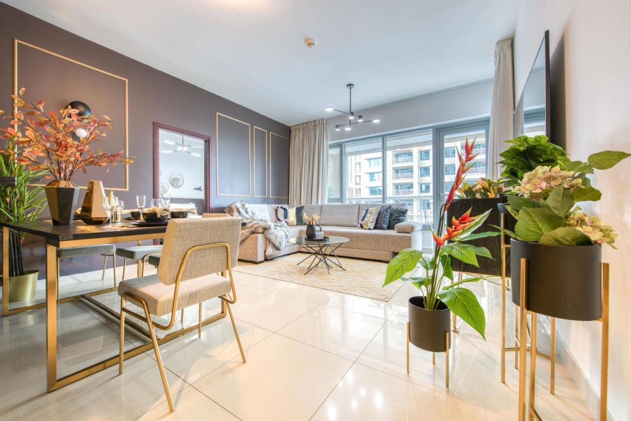 Maison Privee - Radiant Urban Retreat With Iconic Burj Khalifa Vws Дубай Екстер'єр фото