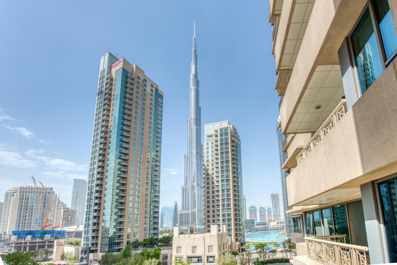 Maison Privee - Radiant Urban Retreat With Iconic Burj Khalifa Vws Дубай Екстер'єр фото