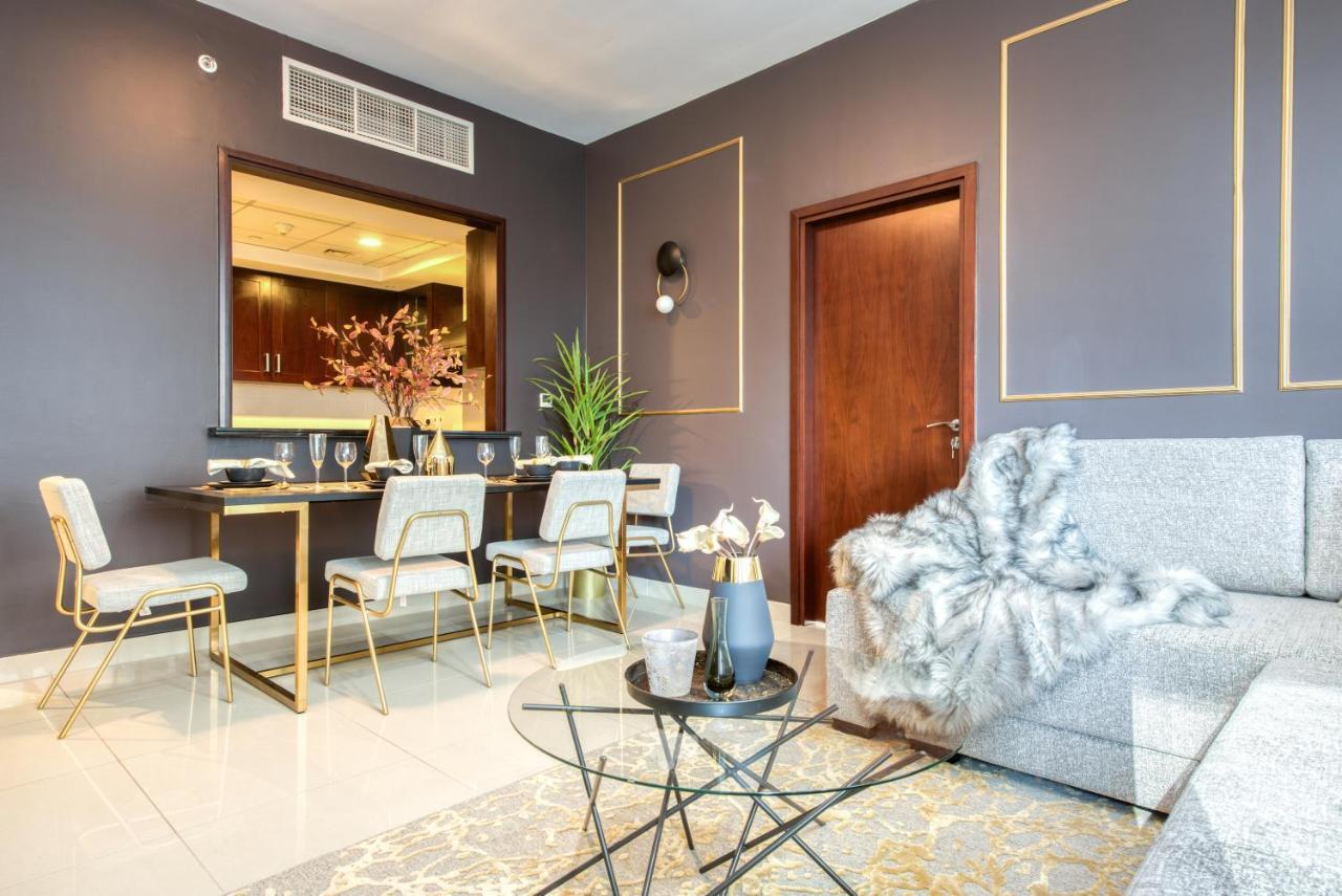 Maison Privee - Radiant Urban Retreat With Iconic Burj Khalifa Vws Дубай Екстер'єр фото